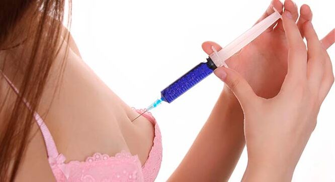 Augmentation mammaire avec injections d'acide hyaluronique